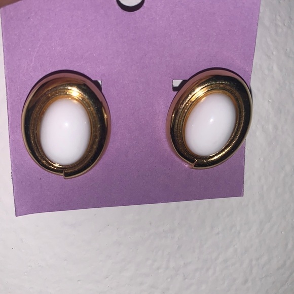 Jewelry - Vintage Earrings